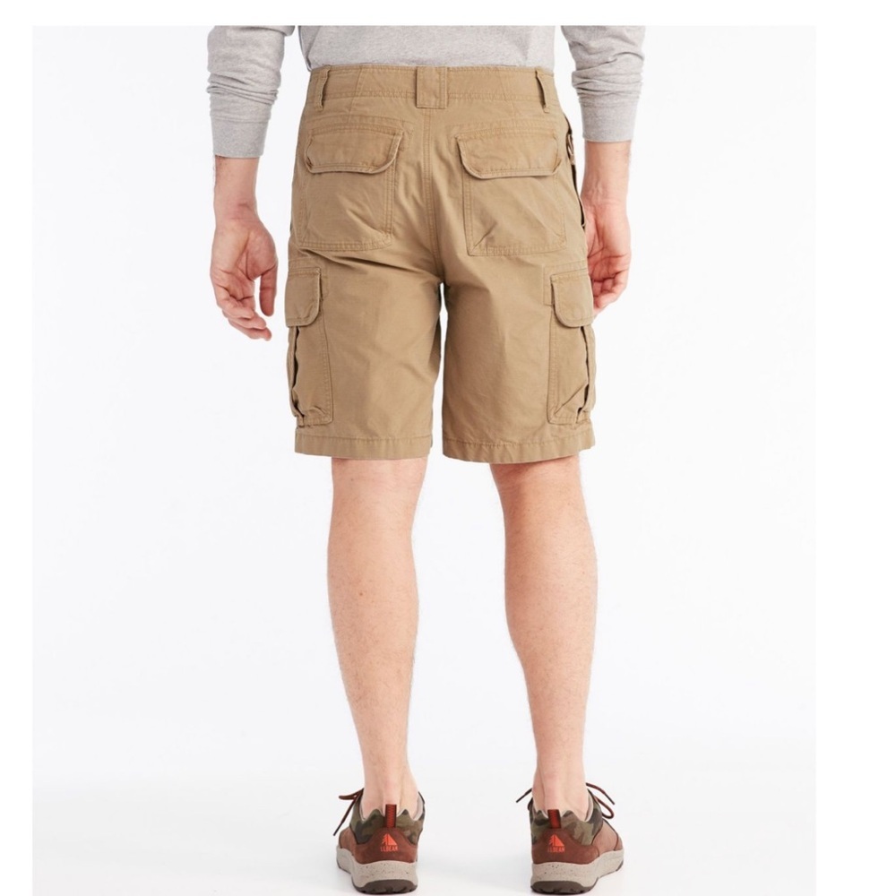 LL Bean-NWOT Men’s 35 waist Allagash Heavy Duty Cargo Shorts. 8 pockets! New!